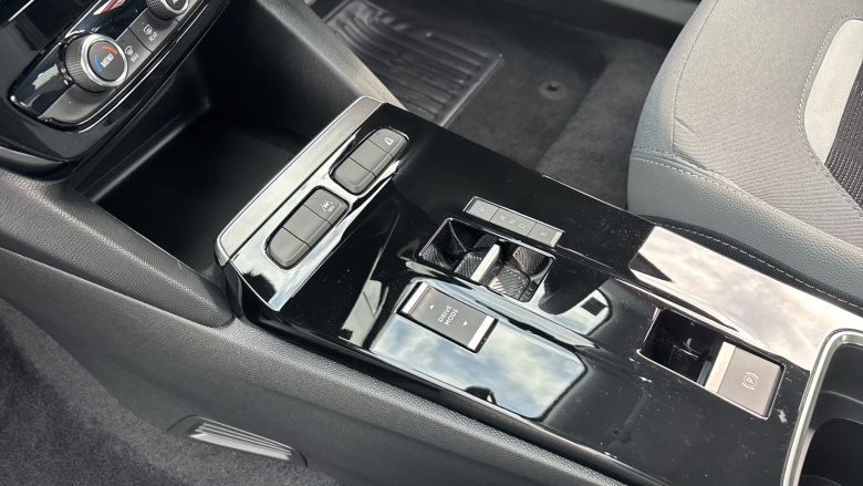 Vauxhall Mokka 100kW Design 50kWh 5dr Auto Electric Hatchback